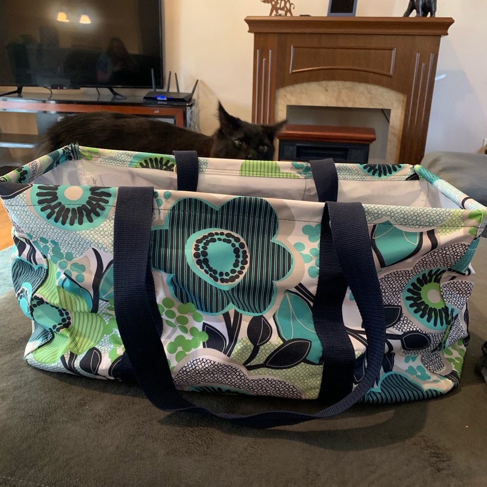 Large tote